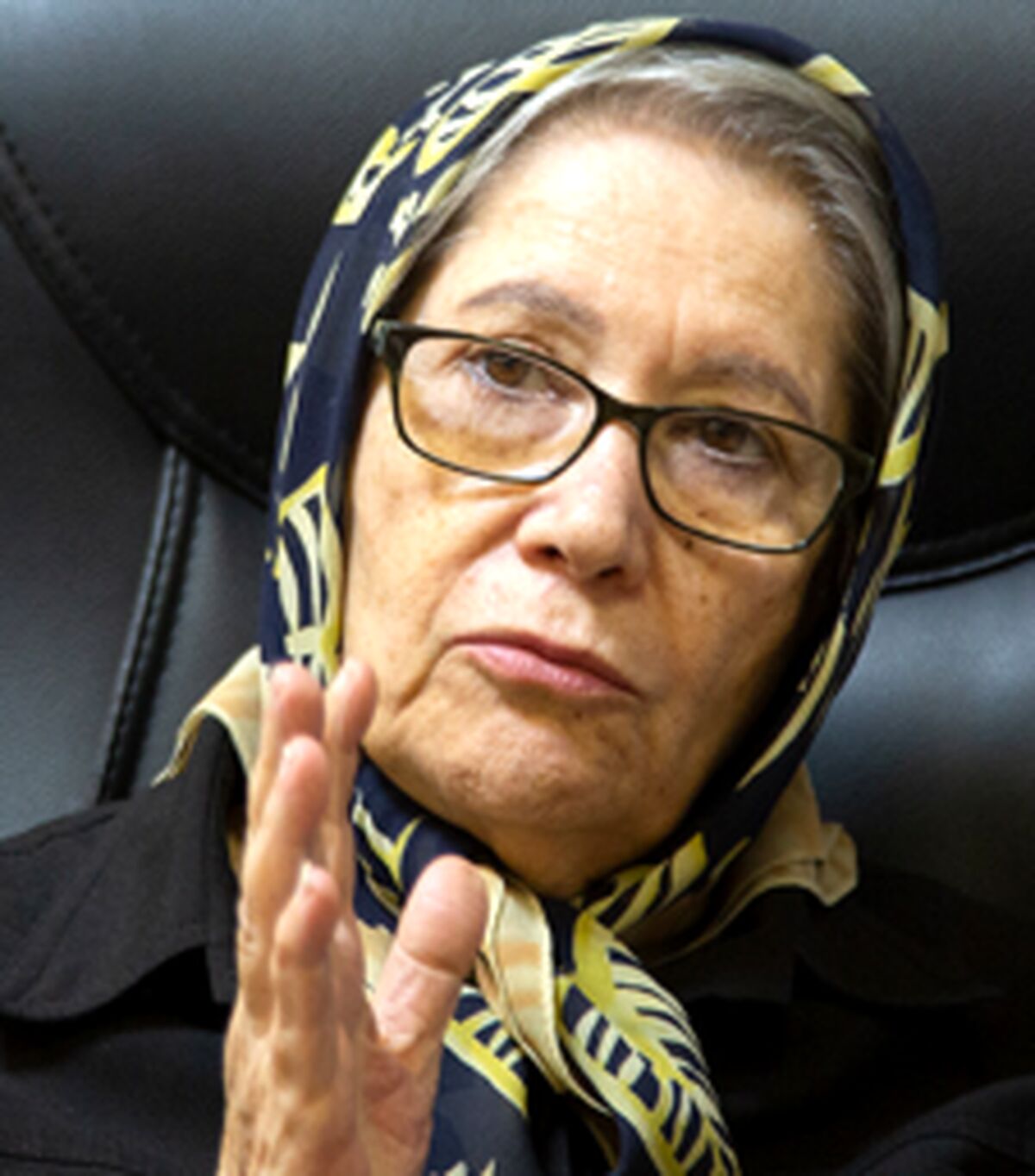 واکنش مینو محرز به آهنربایی بودن واکسن کرونا