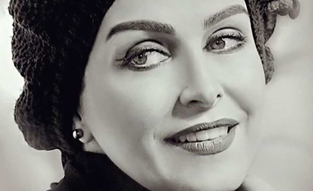 خواهر خیلی خوشکل ماه چهره خلیلی و مادر فوق العاده جوانش