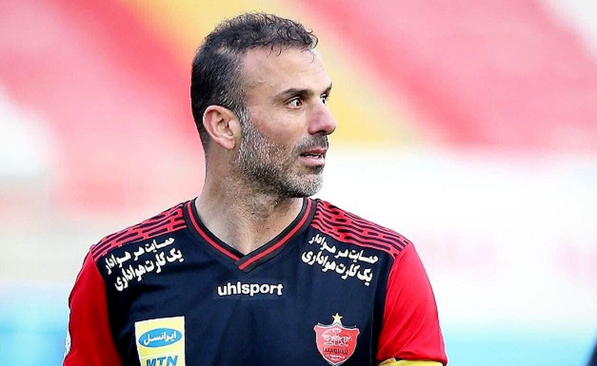 حمله بازیکنان سپاهان به سید جلال حسینی حاشیه ساز شد 