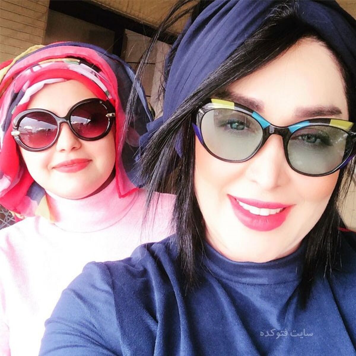 سارا منجزی عزادار شد 