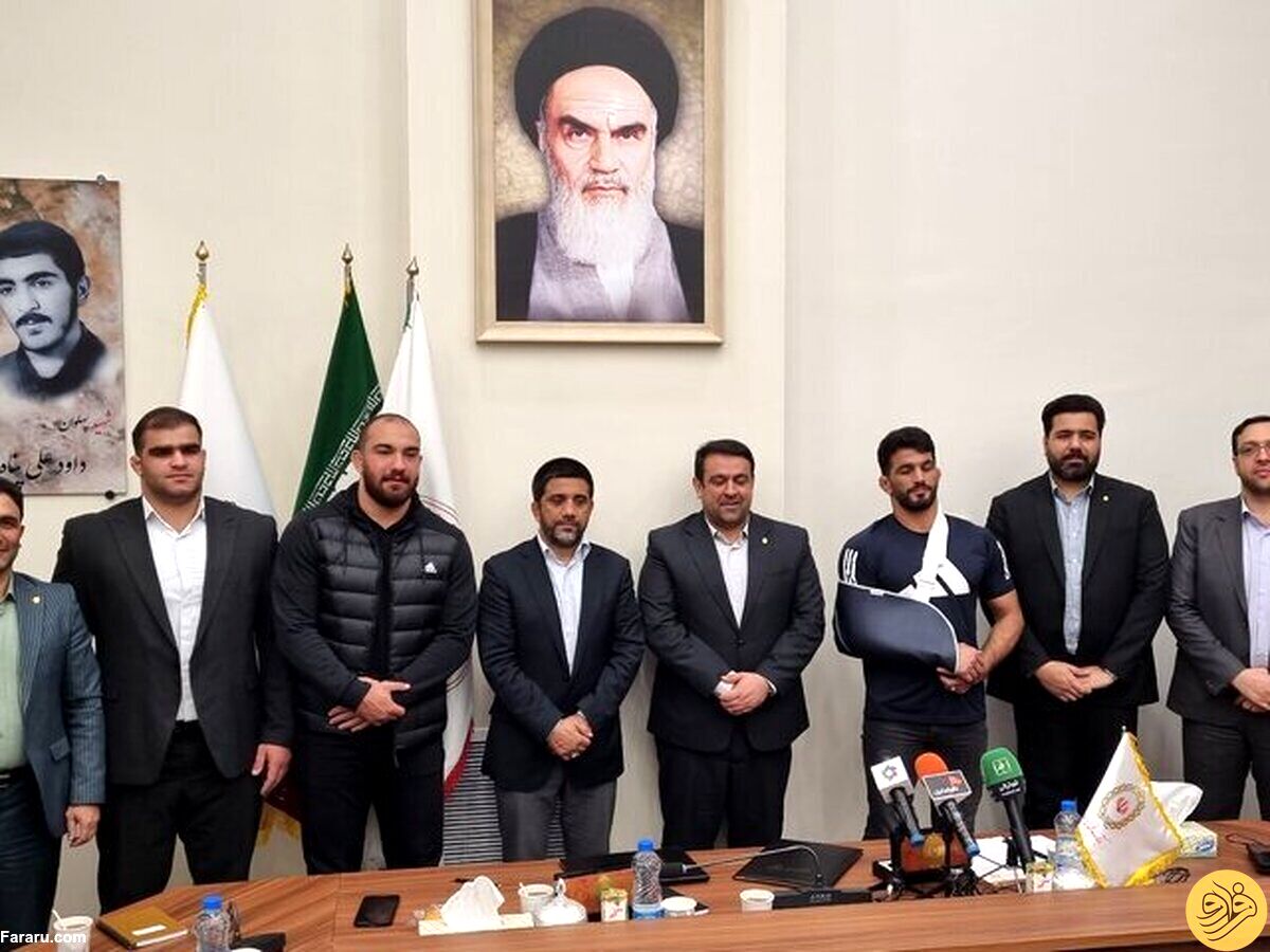 حسن یزدانی کارمند بانک شد