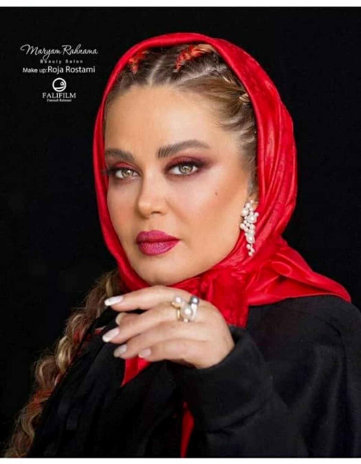 بهاره رهنما 20 سال جوان تر شد|  اولین سیزده بدر بدون حاجی!+ عکس سرخ پوش شدن بهاره رهنما 