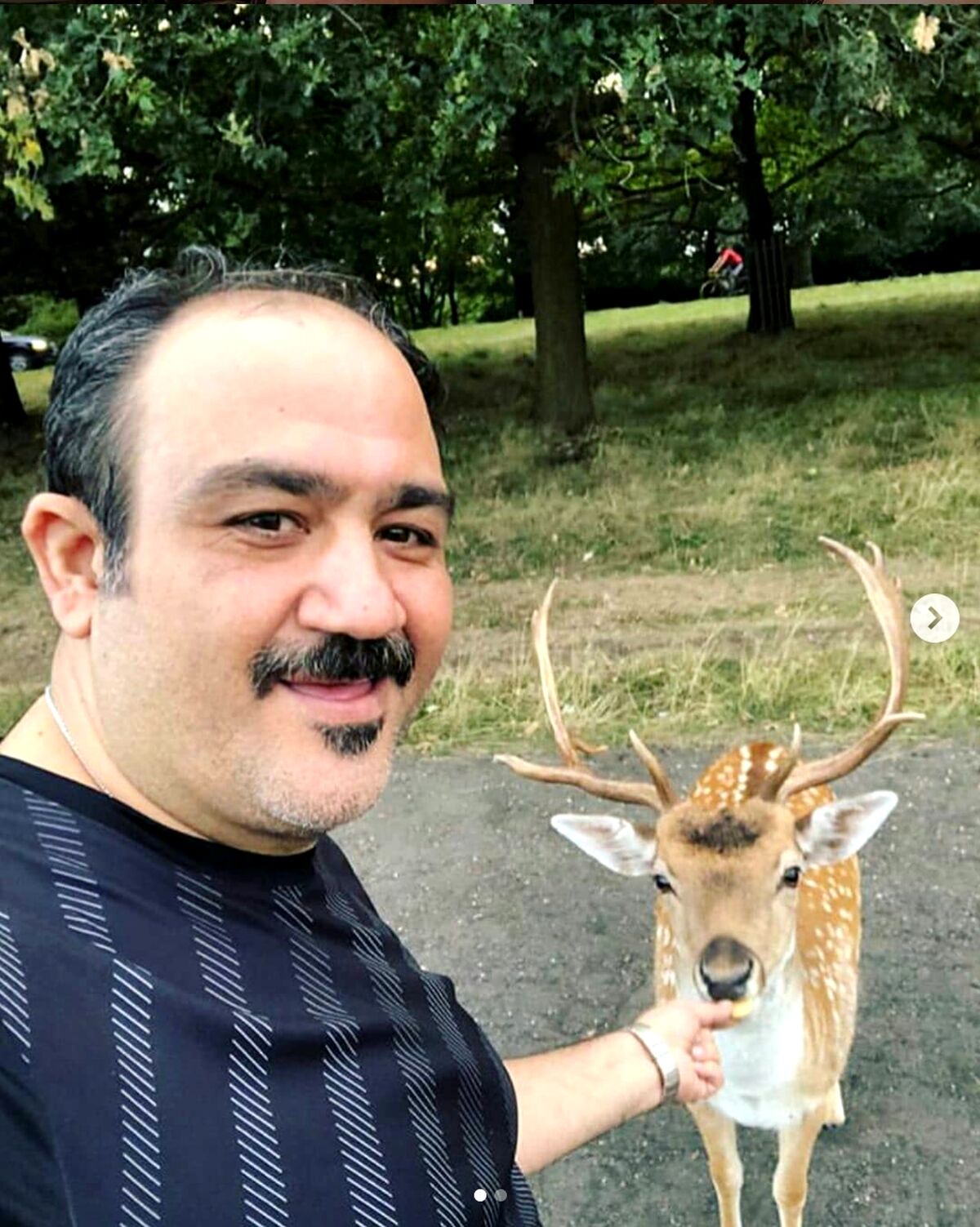  عکس خانوادگی مهران غفوریان با دختر و همسرش