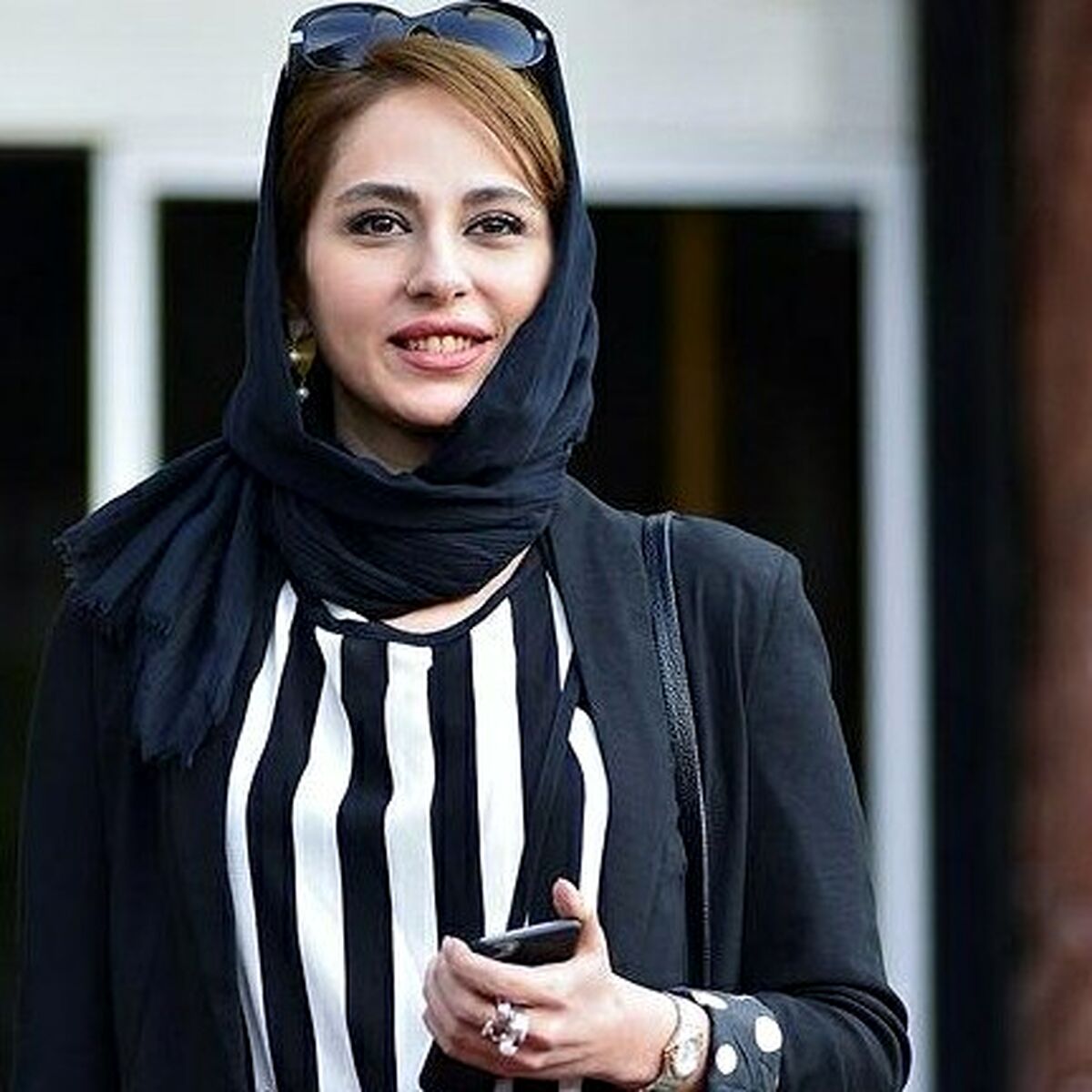 حسادت خانمای بازیگر به رعنا آزادی ور به خاطر مهدی پاکدل! | تیپ حسرت برانگیز رعنا آزادی ور با قد بلندش به دل همه نشست