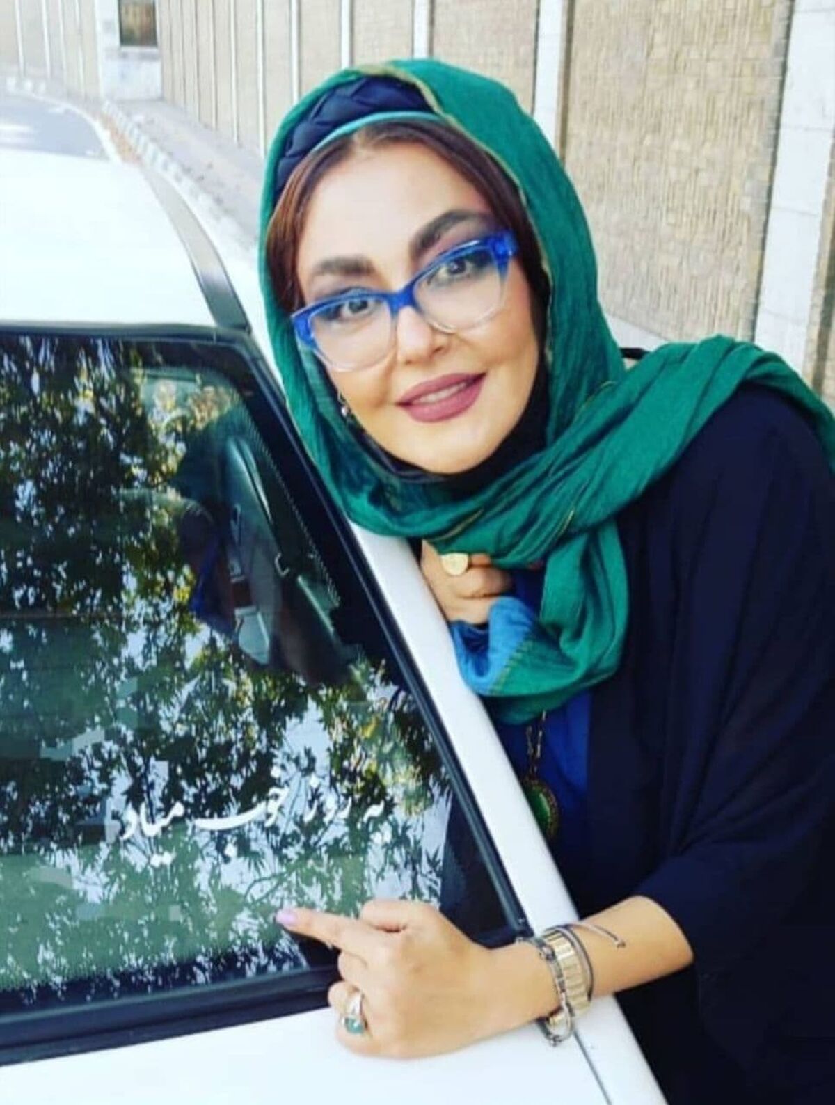 چهره پیر و خودآرایی وحشتناک شقایق فراهانی در 50 سالگی+ عکس فاش شده از شقایق فراهانی