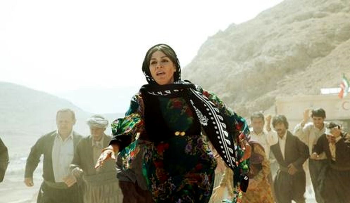 مریلا زارعی با لباس کرمانشاهی در فیلم جدیدش + عکس 