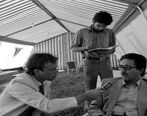 عکس دیده نشده اقتدای بنی صدر به رهبر انقلاب در اوایل انقلاب 
