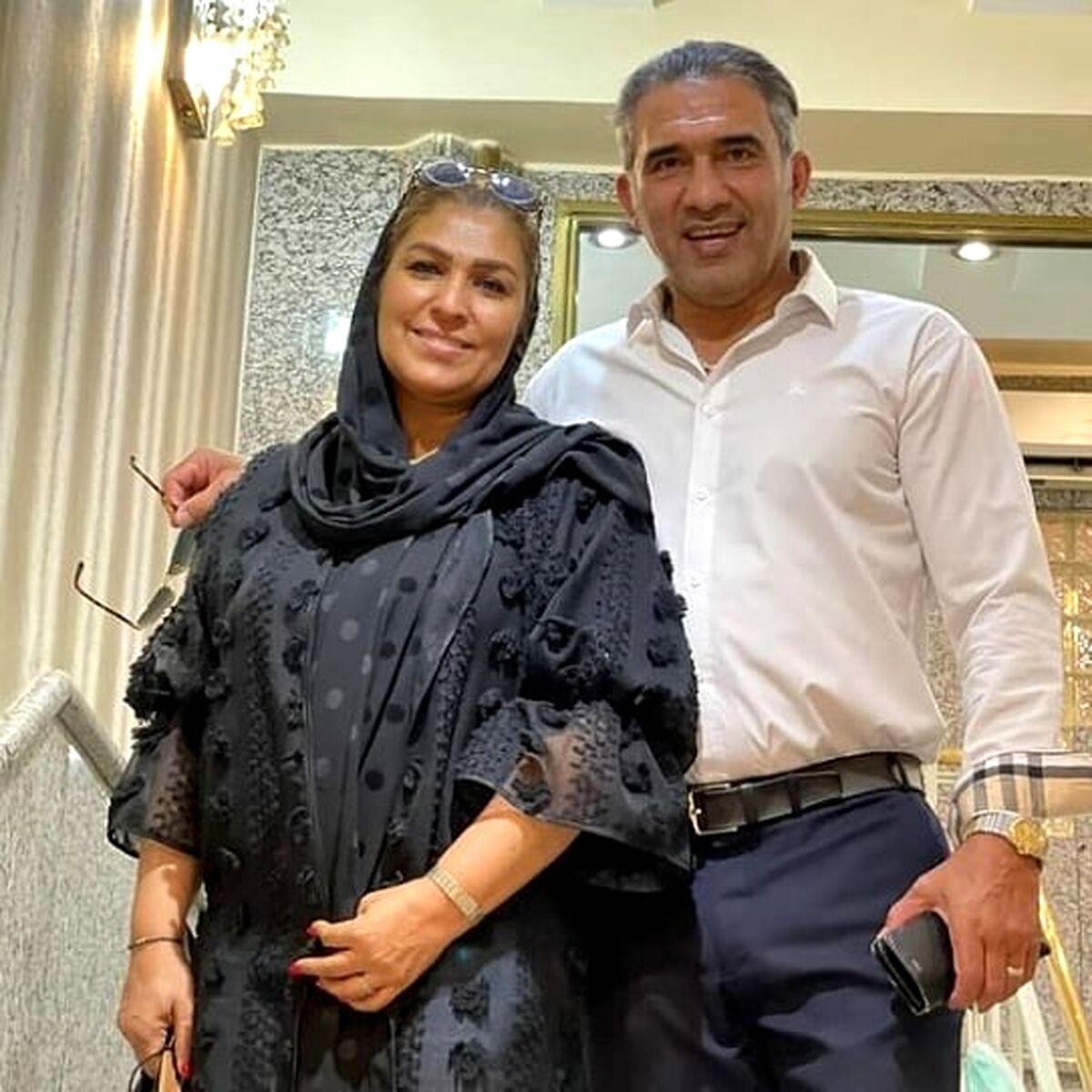 تصویر جنجلی از احمدرضا عابدزاده در کنار همسر و پسرش