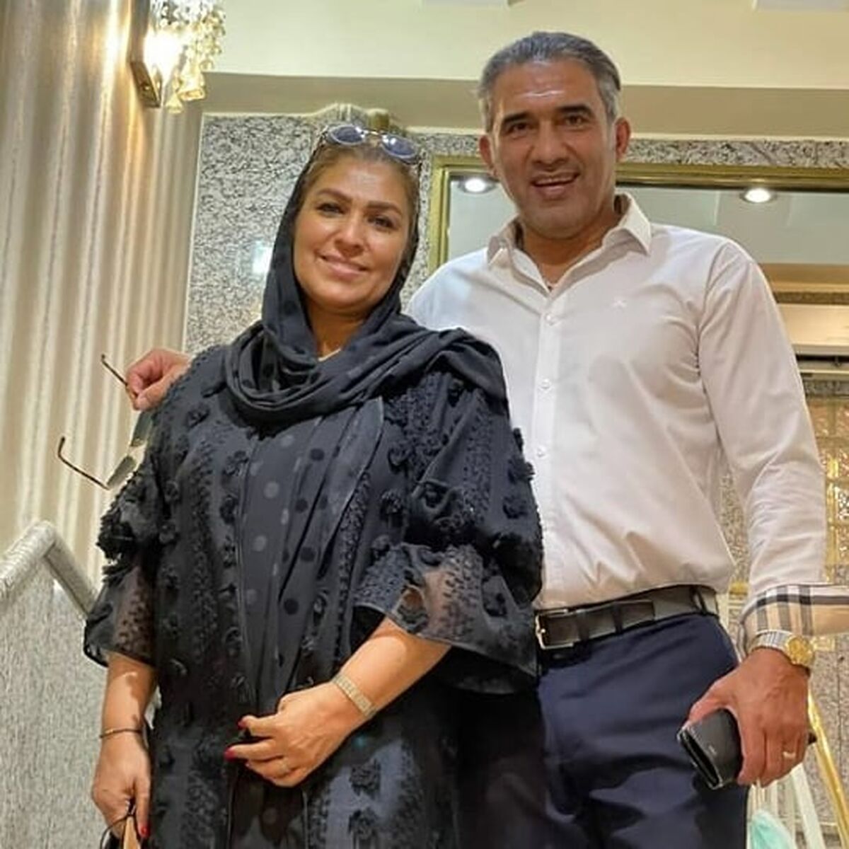 تصویر جنجلی از احمدرضا عابدزاده در کنار همسر و پسرش