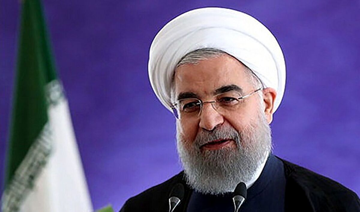 عکس جدید از حسن روحانی در دیدار با رهبری