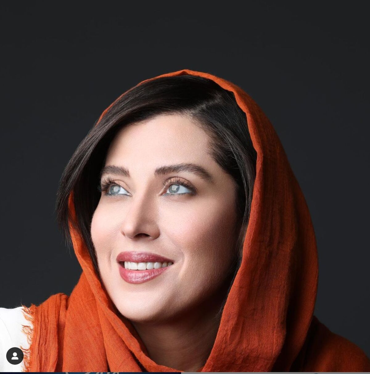 ماشین لاکچری مهتاب کرامتی