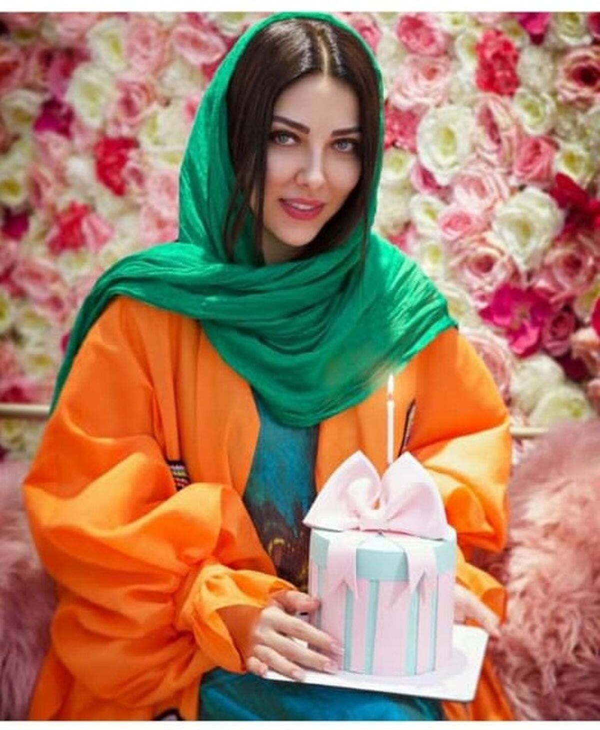 لیلا اوتادی را از زاویه ای ناجور ببنید! | عجیب ترین عکس لیلا اوتادی در فضای مجازی