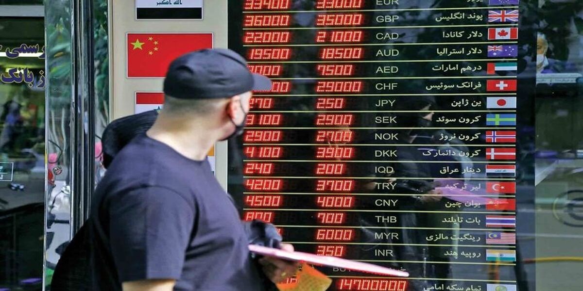 هجوم‌ سکه بازان به خاکریز ۱۴ | عبور قیمت دلار از مرز ۳۰ هزار تومان