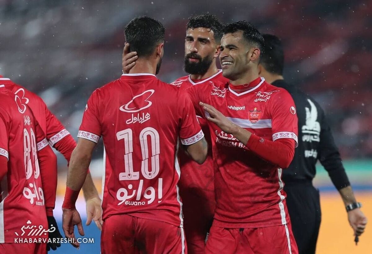 این مهاجم در ترکیب فیکش پرسپولیس قرار می گیرد