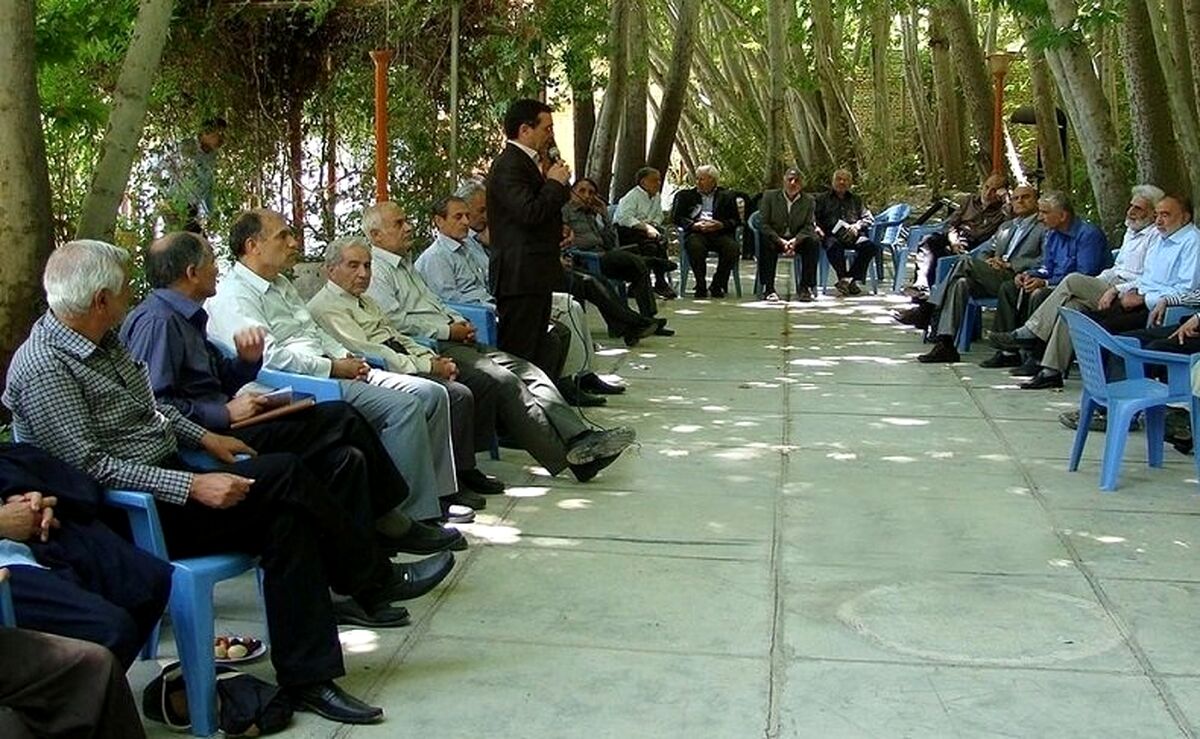 بازنشستگان بخوانند | بازنشستگان منتظر یارانه باشند؟
