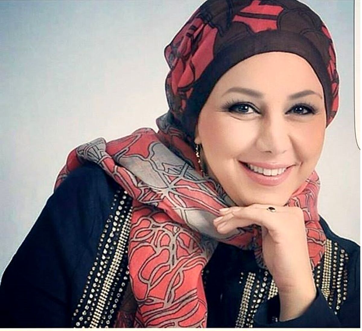 قربون صدقه ناجور بهنوش بختیاری برای مهران مدیری!| بهنوش  از دست رفت