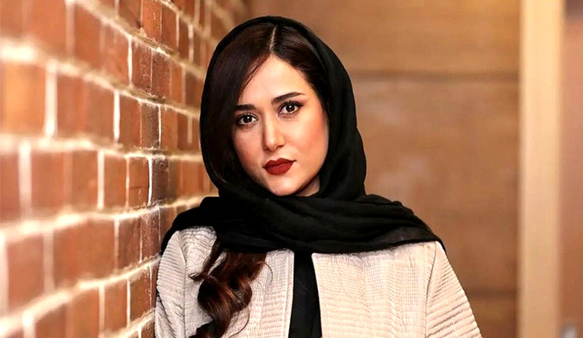 پریناز ایزدیار با علیرضا نیکبخت ازدواج کرد؟| عکس دردسر ساز پریناز ایزدیار با آقای فوتبالیست سابق | زن نیکبخت قشنگتره یا پریناز؟