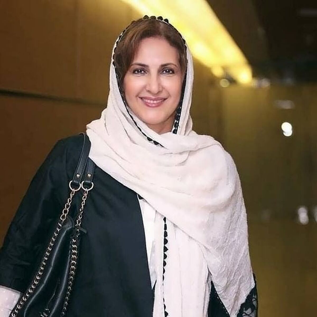 رقابت فاطمه گودرزی با عروس بلوندش در زیبایی! | معرکه گیری فاطمه گودرزی در این سن و سال!