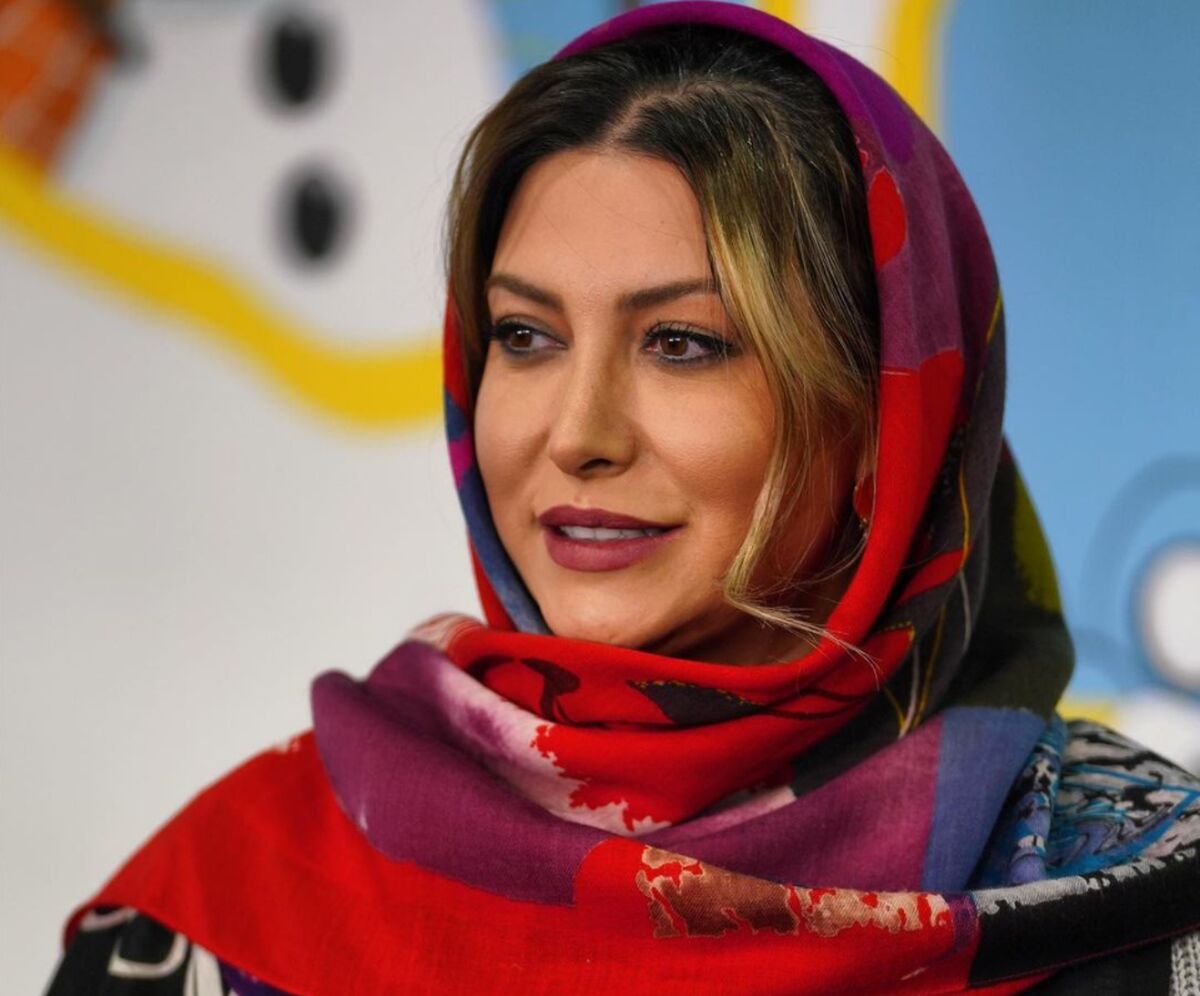 خز بازی فریبا نادری با شال خرسی/خودنمایی خانم بازیگر با کیف برندش!+عکس