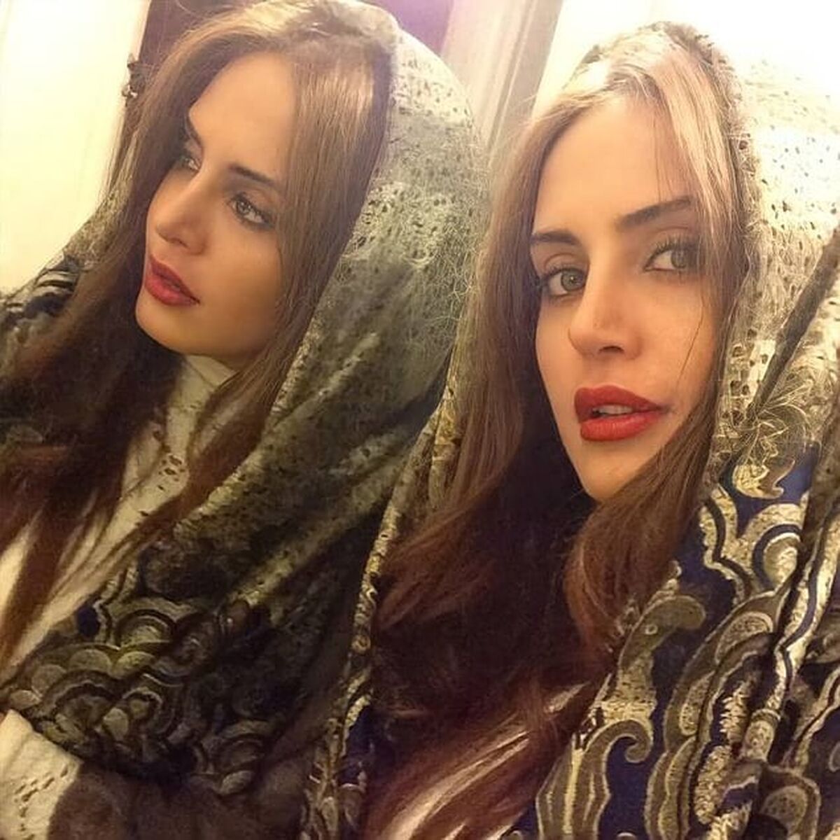 سلفی الناز شاکردوست در کنار خواهرش در ماشین