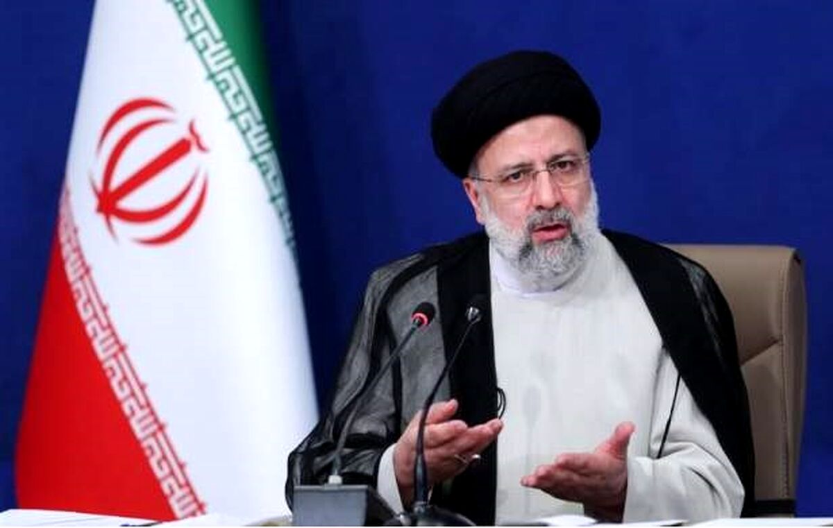 لباس خاص و عجیب رئیسی در تاجیکستان