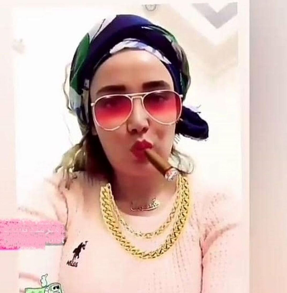 اقدام عجیب بهاره افشاری با یک مرد!| عجیب ترین تصویر بهاره افشاری