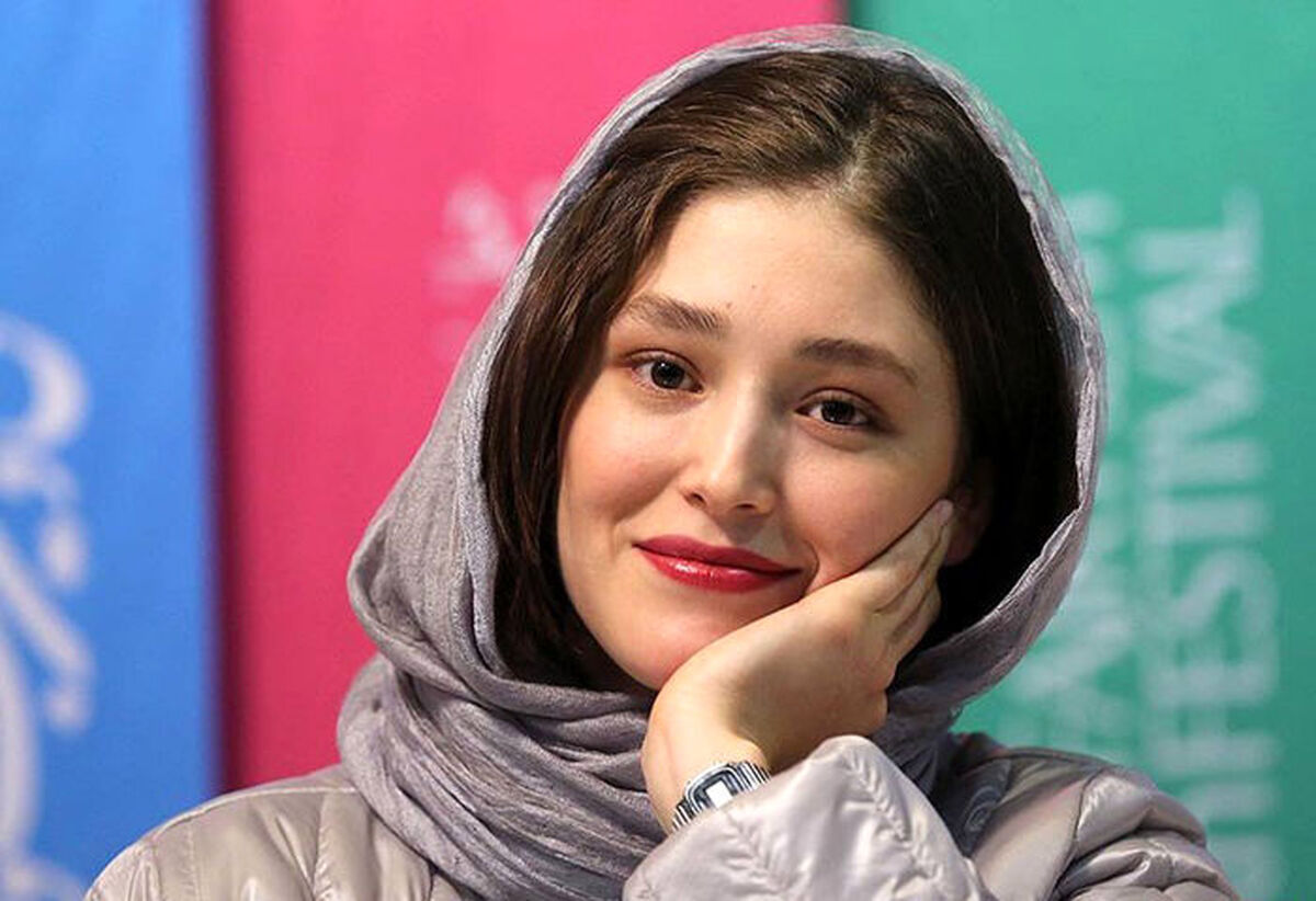 واکنش فرشته حسینی به ابراز علاقه نوید محمدزاده + عکس جنجالی
