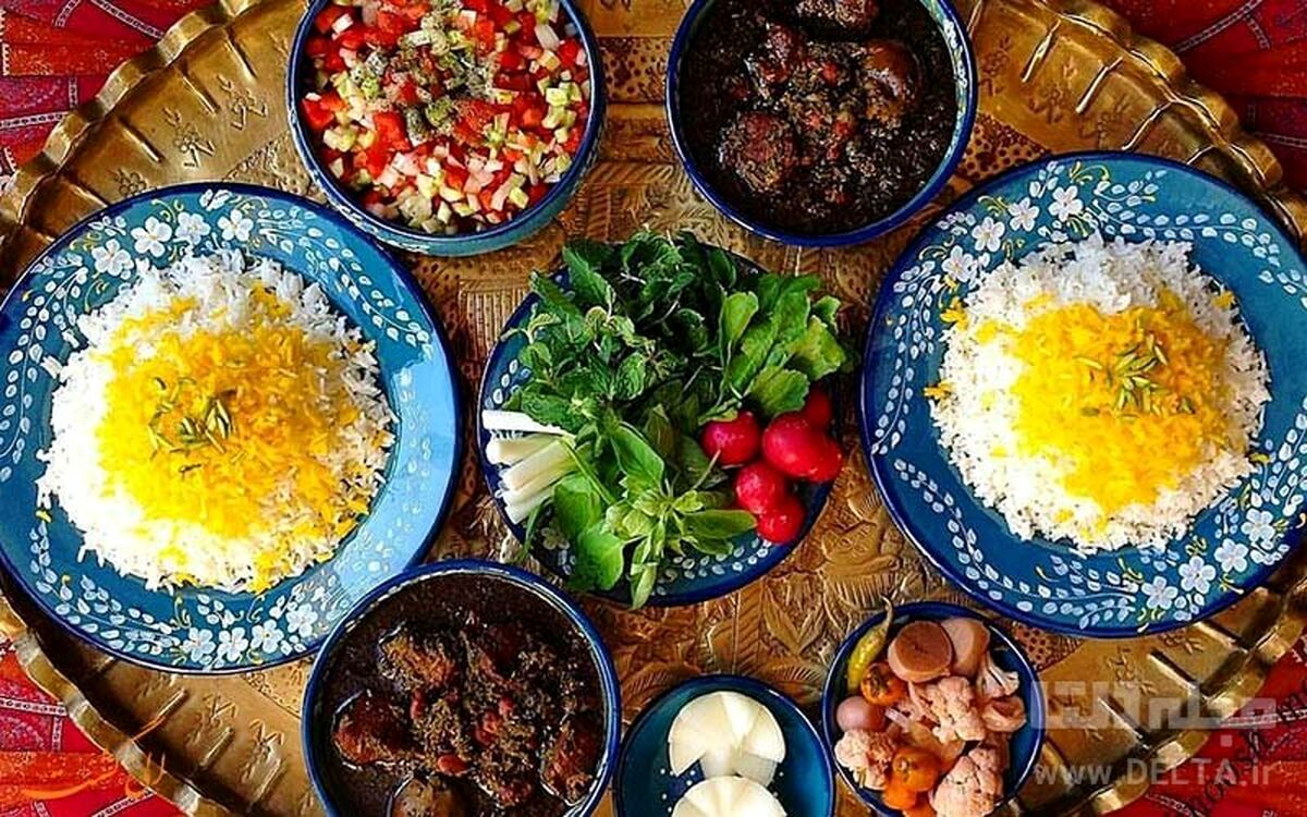 ۷ راز خوشمزه شدن قورمه سبزی و سیاه شدن آن که در جایی نشنیده‌اید