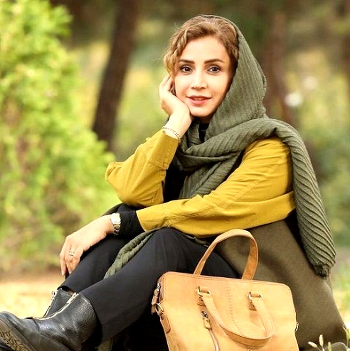 عکس جنجالی شبنم قلی خانی در پاییز + عکس دیده نشده 
