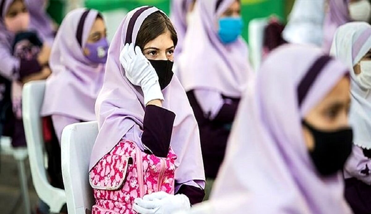 پیک ابتلا به اومیکرون در اواخر بهمن ماه| برگزاری حضوری کلاس ها ضروری است