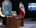  حضرت آیت الله خامنه ای:  وقتی که غفلت از توانایی خود بر ملتی حاکم شد غارت آن ملت آسان میشود