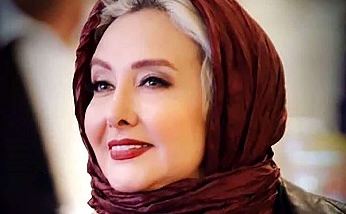 جشن تولد خجالت آور کتایون ریاحی در 61 سالگی! |  کتایون ریاحی شرم نمیکنه با این رفتارهای کودکانه؟!