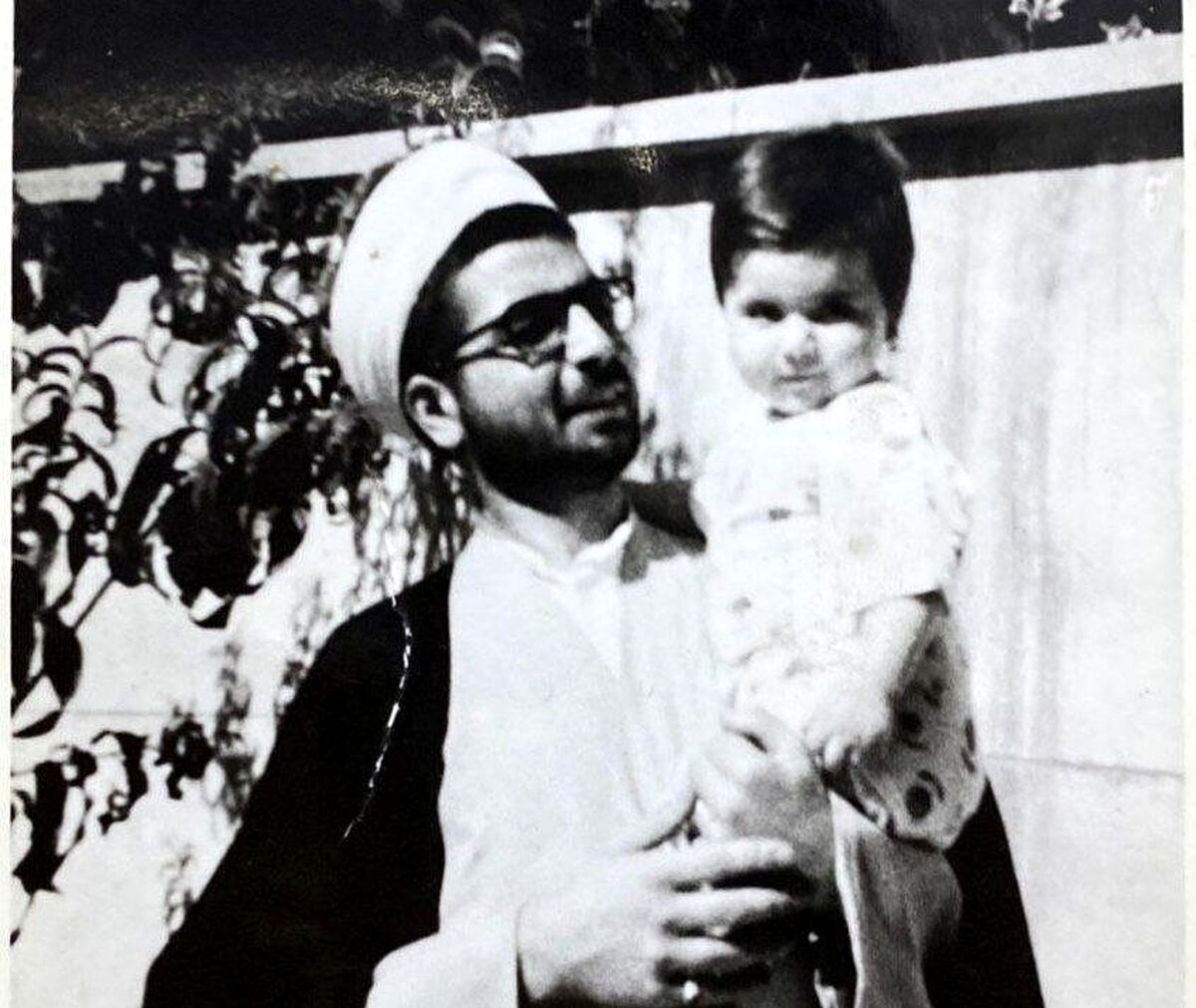  عکسی از جوانی حسن روحانی فاش شد