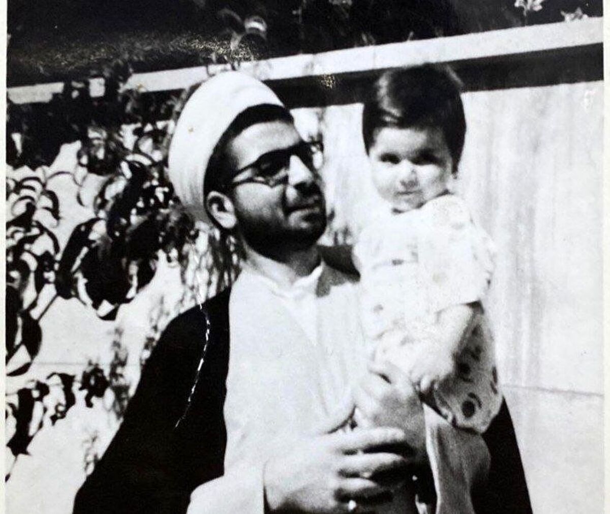  عکسی از جوانی حسن روحانی فاش شد
