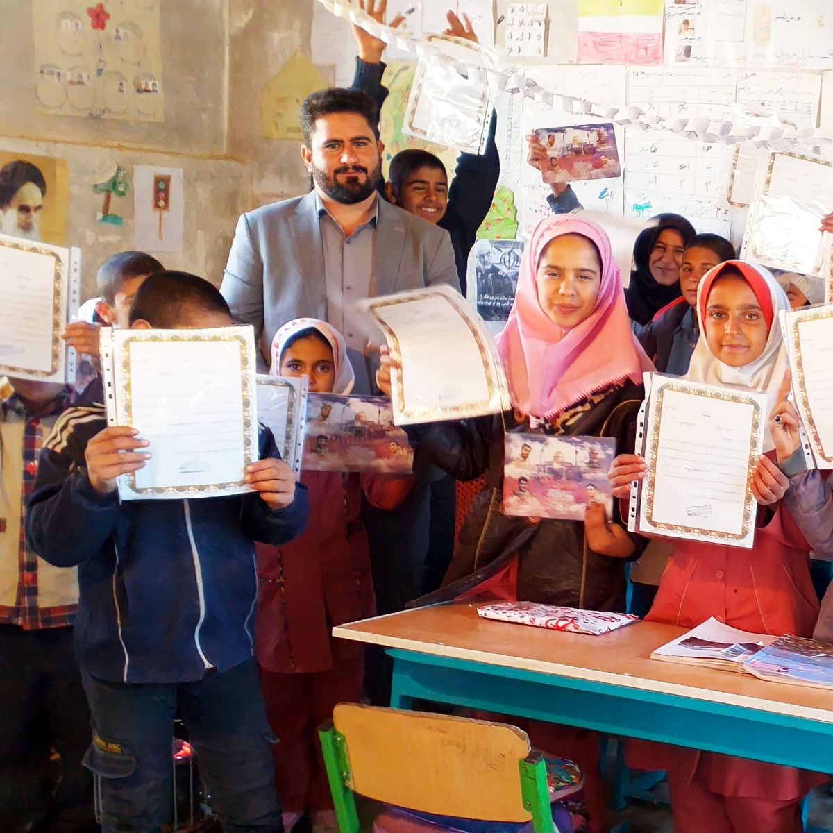 معلم مناطق محروم ایران با این حرکتش جهانی شد + کلیپ