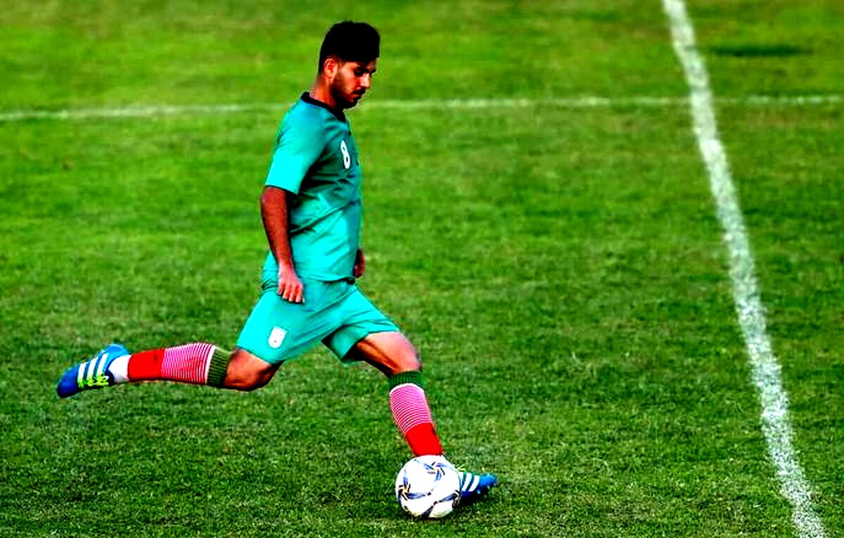 پدیده لیگ یک قدم مانده پرسپولیسی بشود