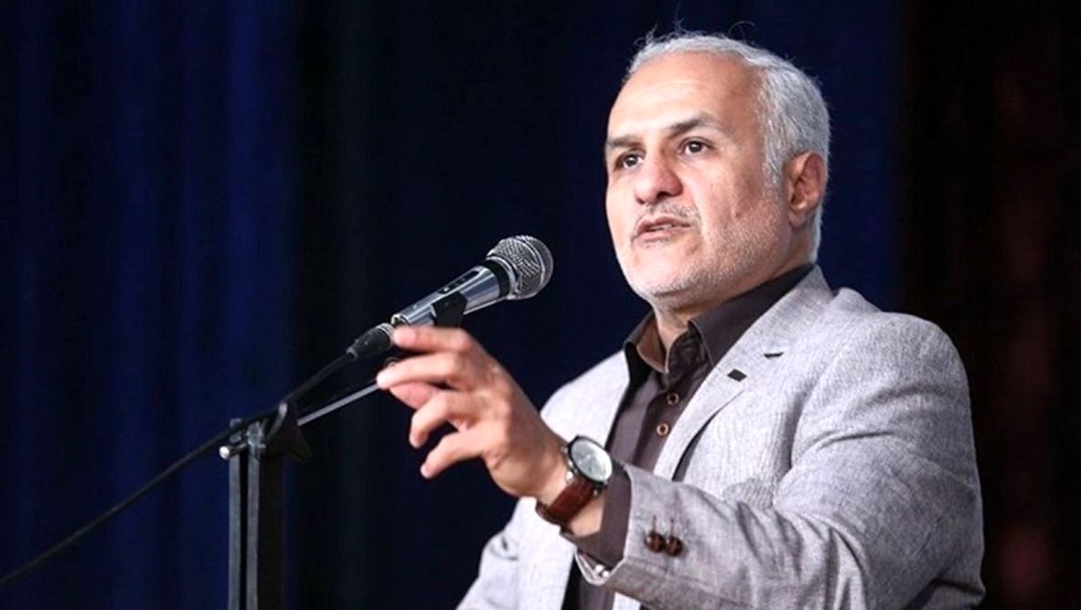 جنجال در سخنرانی حسن عباسی!| 4 تا اقتصاد دان اسم ببر!+ ویدئو