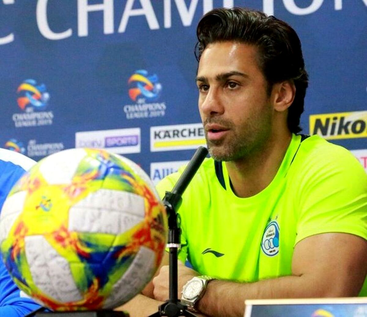 مدافع استقلال انتخاب شد / فرهاد مجیدی بازیکن خارجی را آبی پوش می کند