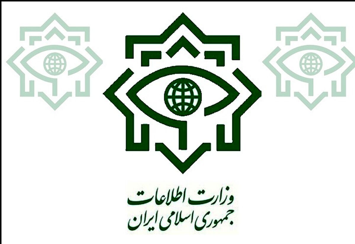 کلاهبرداری که عناوین حاکمیتی را جعل کرده بود دستگیر شد