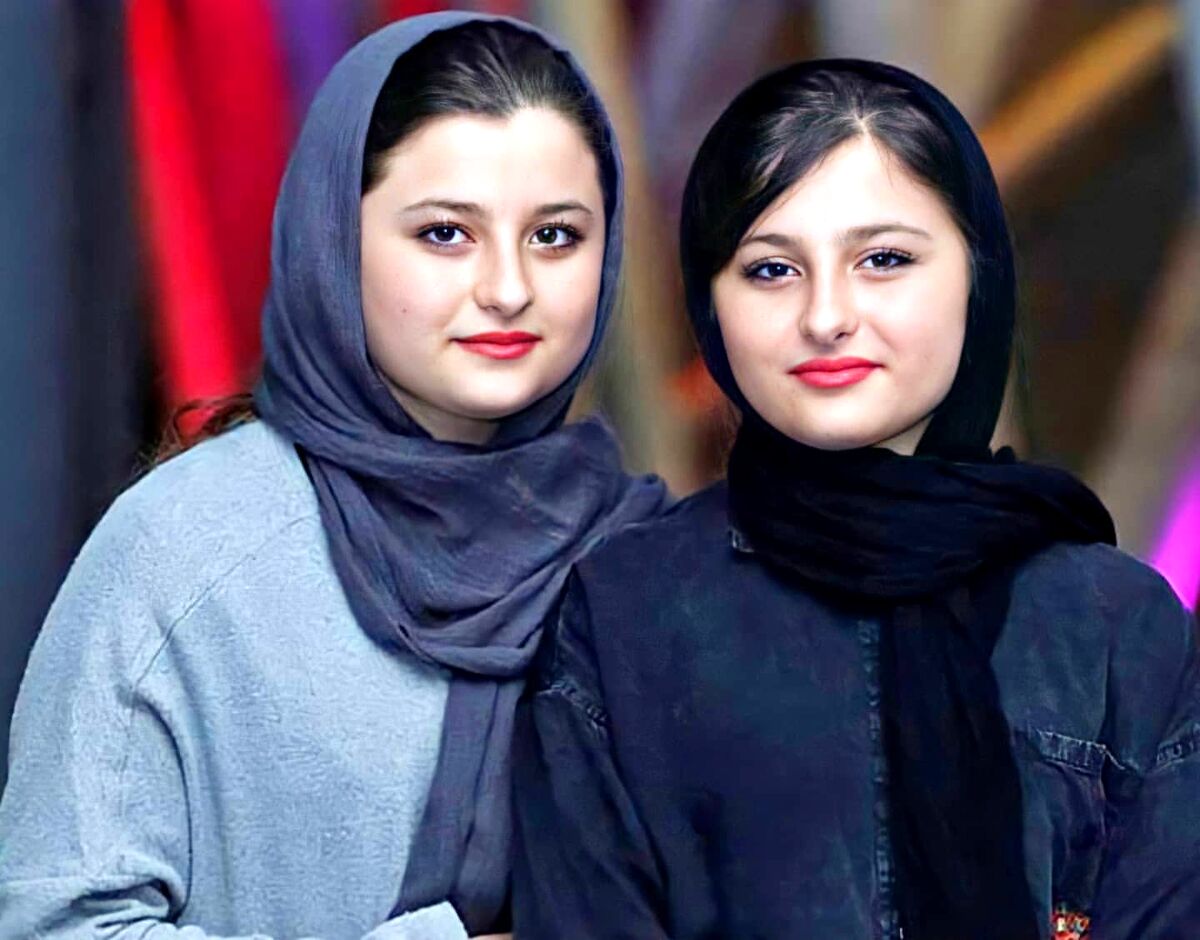 عکس های سارا و نیکا در سوئد