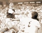 با لباس استقلال برای هواداران پرسپولیس گل پرتاب کردم