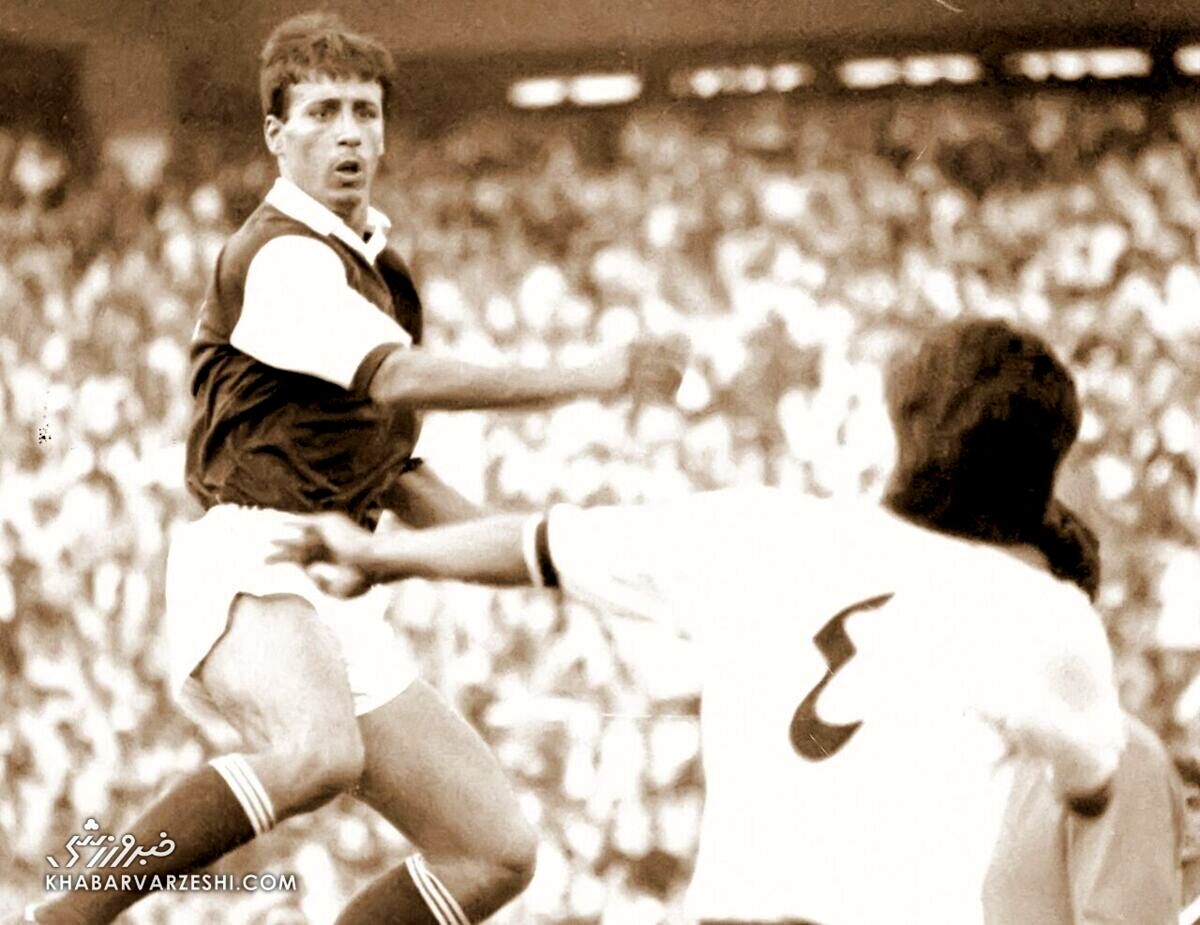 با لباس استقلال برای هواداران پرسپولیس گل پرتاب کردم