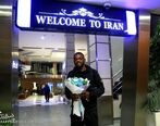 بازیکن جدید استقلال با رز آبی وارد شد