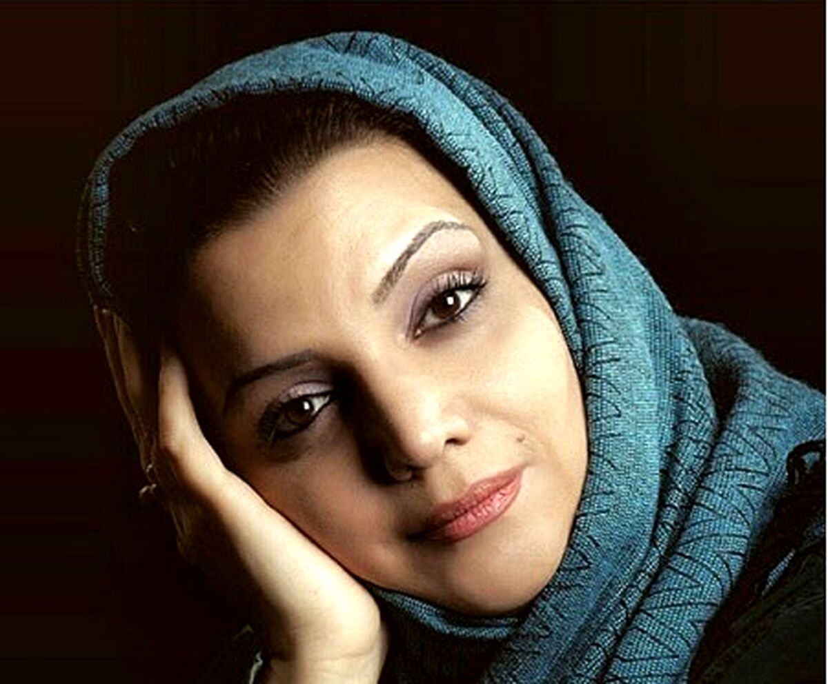 الهام پاوه نژاد: آزاده خانه نو مبارک