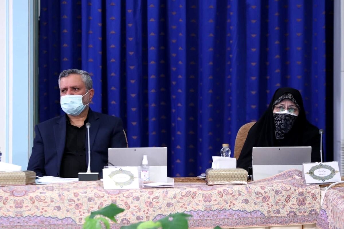 روسری و ماسک جالب خانم معاون رئیسی 