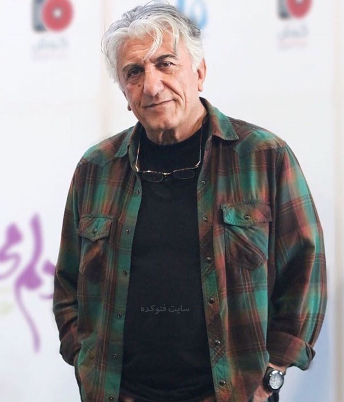 عکس خانوادگی رضا کیانیان در کنار فاطمه معتمد آریا
