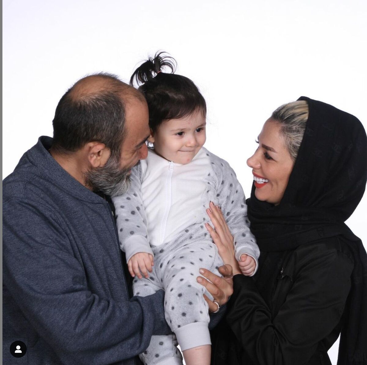 عکس عجیب دست همسر مهران غفوریان