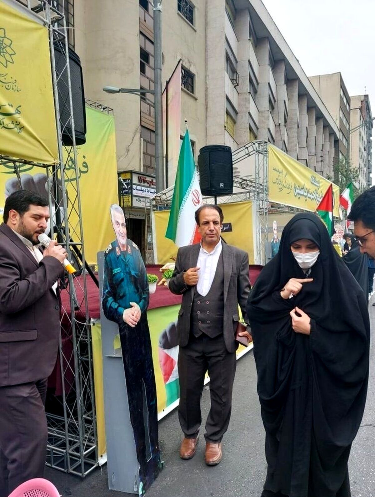 عکس دختر سردار سلیمانی در راهپیمایی روز قدس 