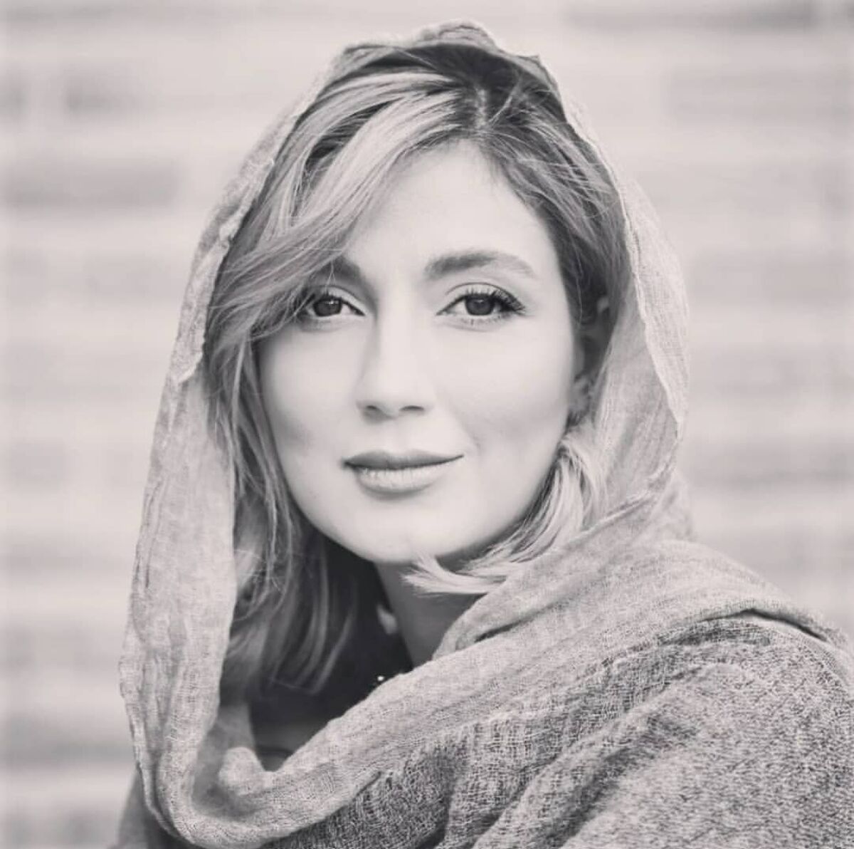 مدل تیپ پیرزنی حدیث میرامینی با کودک 3 ساله اش! 