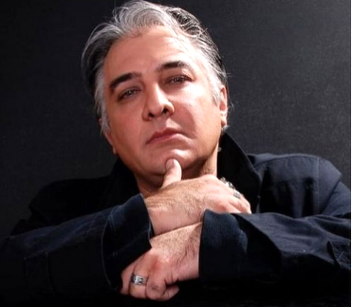 ایرج نوذری در کنار دخترانش 